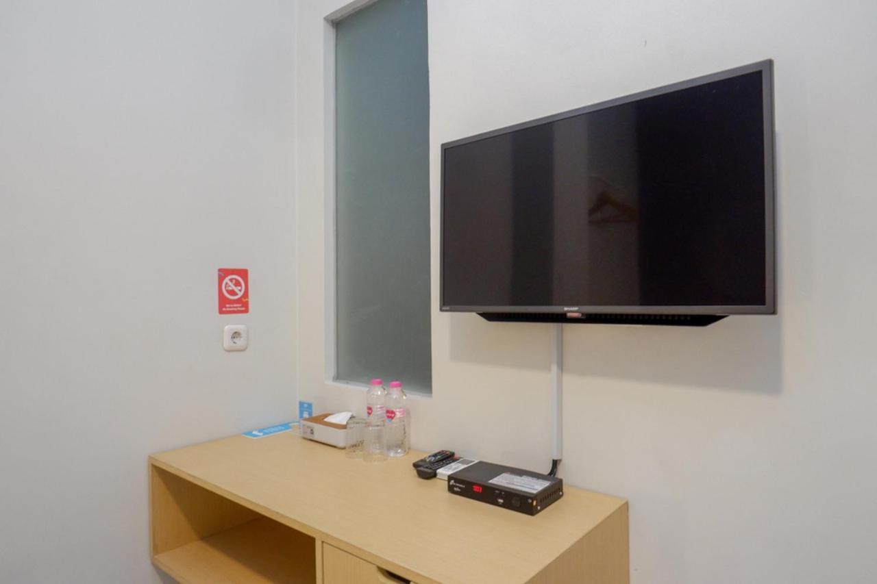Sans Hotel Good Wish Semarang Jomblang Exterior foto